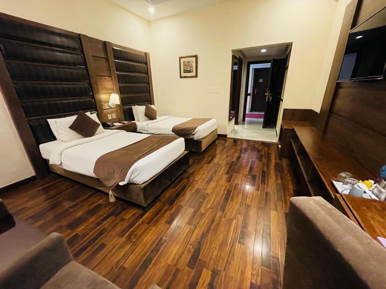 Legend Hotel Islamabad Exterior foto